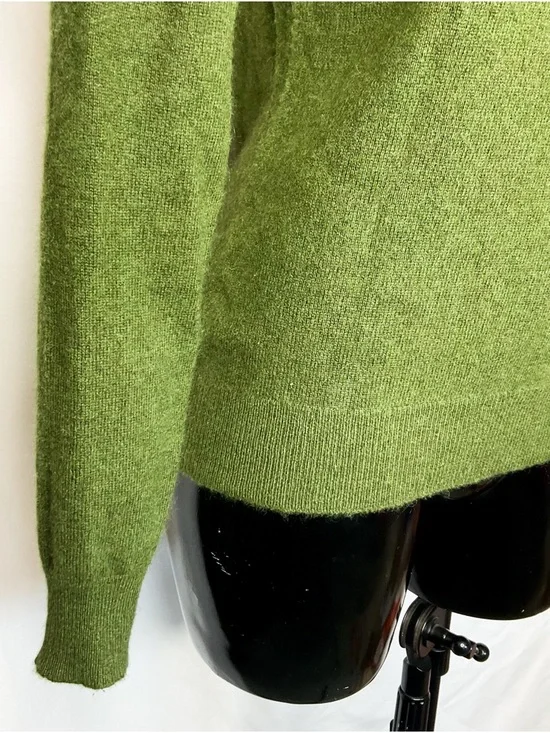 Lord & Taylor Cashmere Turtleneck Olive Green Sweater Small - Picture 2 of 11